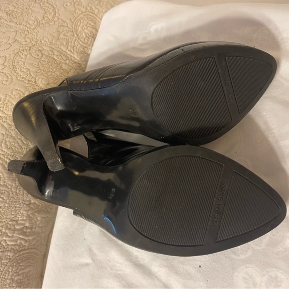 Nine West “Realluvo” Swing-back High Heel in Black, Women’s Size 8M - Picture 11 of 16